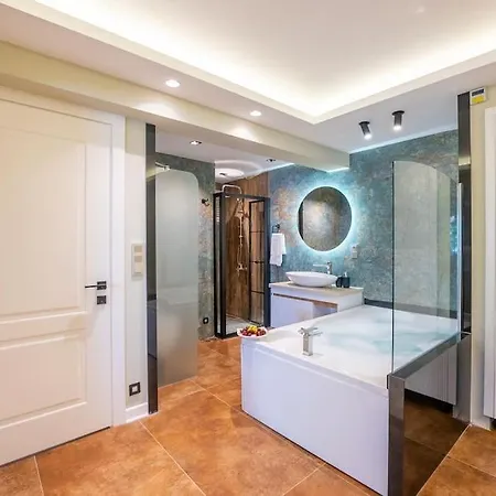 Daire Merkezde Jakuzili Daire - Ocekhomes Meva Fethiye